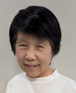 R7年度会計担当の高野さんの写真